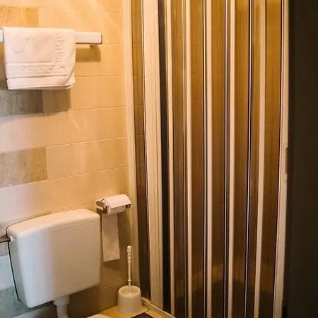 Gala Hotel 3*