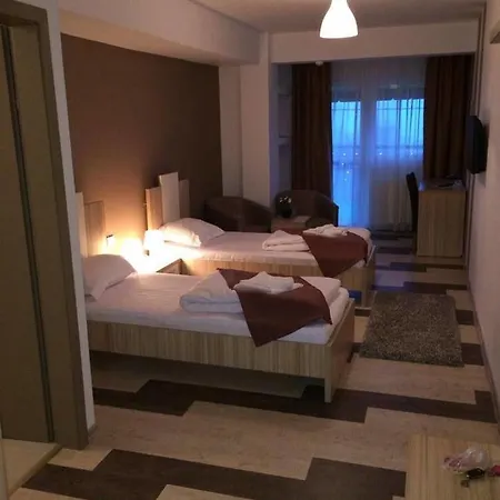 Gala Hotel 3*