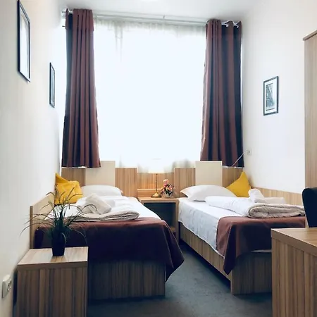 Gala Hotel 3*